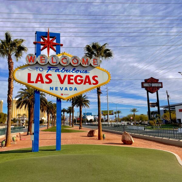 Why Moving to Las Vegas in 2025 Is a Smart Choice